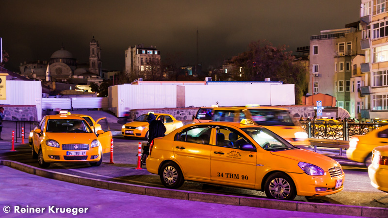 IMG_9546.jpg - Taksimplatz