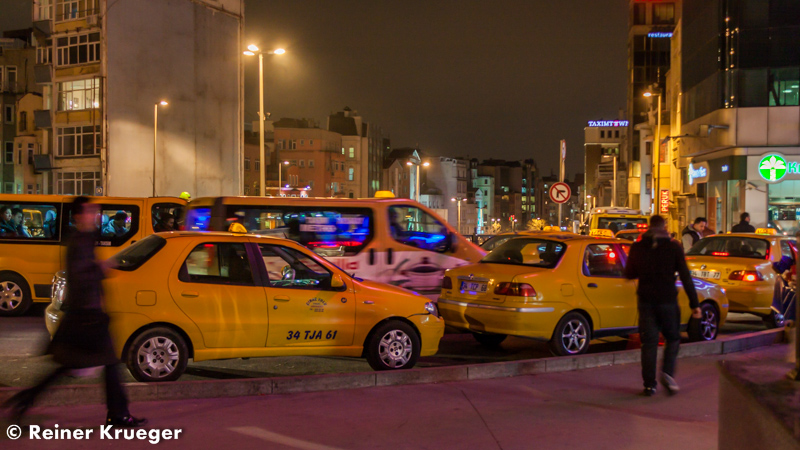 IMG_9547.jpg - Taksimplatz