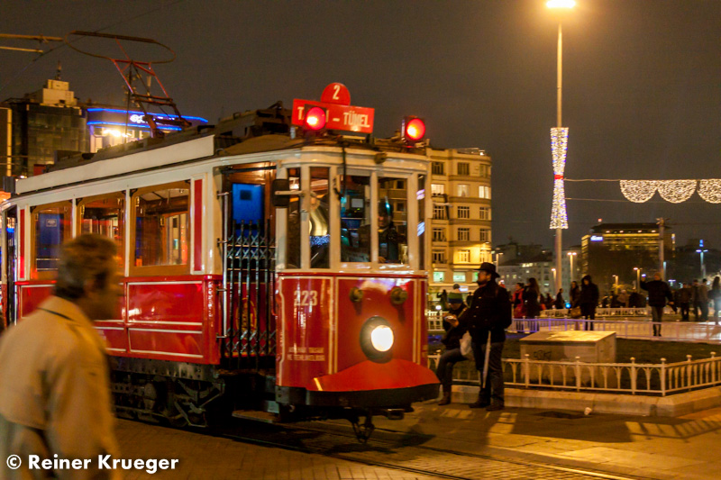 IMG_9579.jpg - Taksimplatz