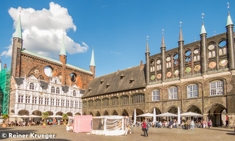 IMG_1211.jpg - Markt mit Rathaus