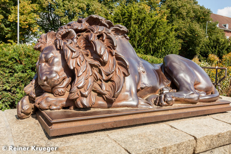 IMG_5905.jpg - Löwe am Holstentor