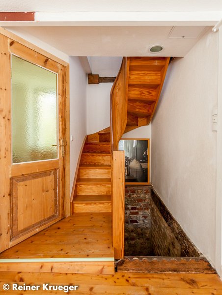 IMG_5876.jpg - Treppe 1. OG - 2. OG