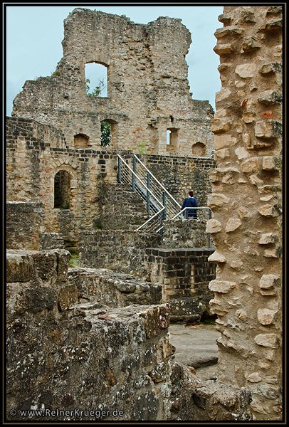 Lux2011_0237.jpg - Burg Fiels in Larochette